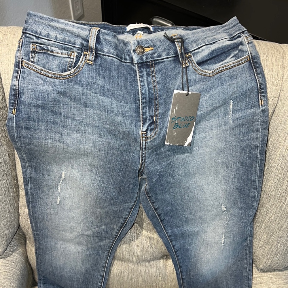 Studio Blue NEW jeans